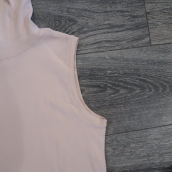 🔥Turtleneck Tight Fitted/Stretchy Sleeveless Shirt-L Pink Montego Tank Top - Picture 10 of 11